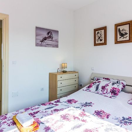 Stunning Apartment In Fazana With House Sea View Esterno foto