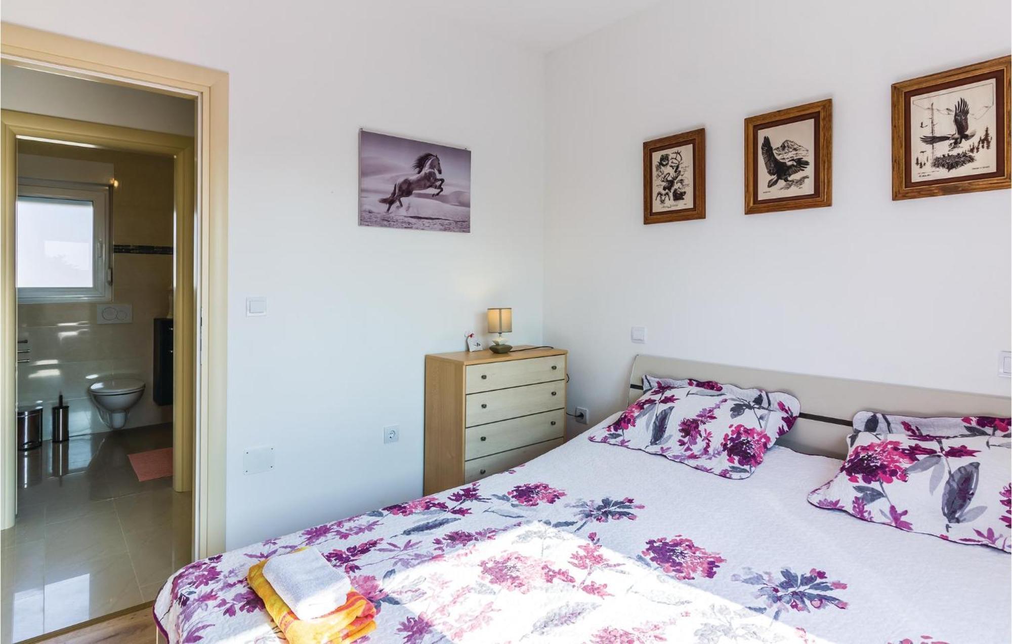 Stunning Apartment In Fazana With House Sea View Esterno foto
