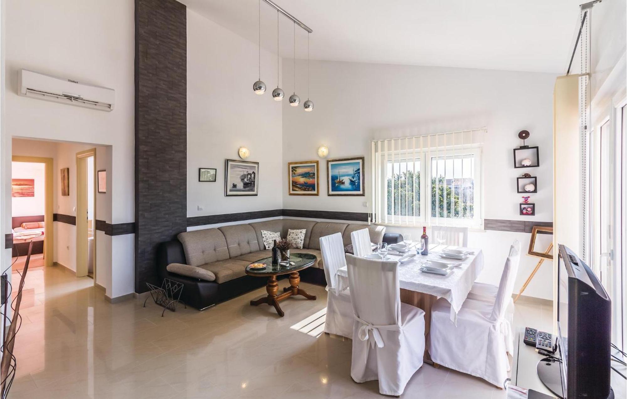 Stunning Apartment In Fazana With House Sea View Esterno foto