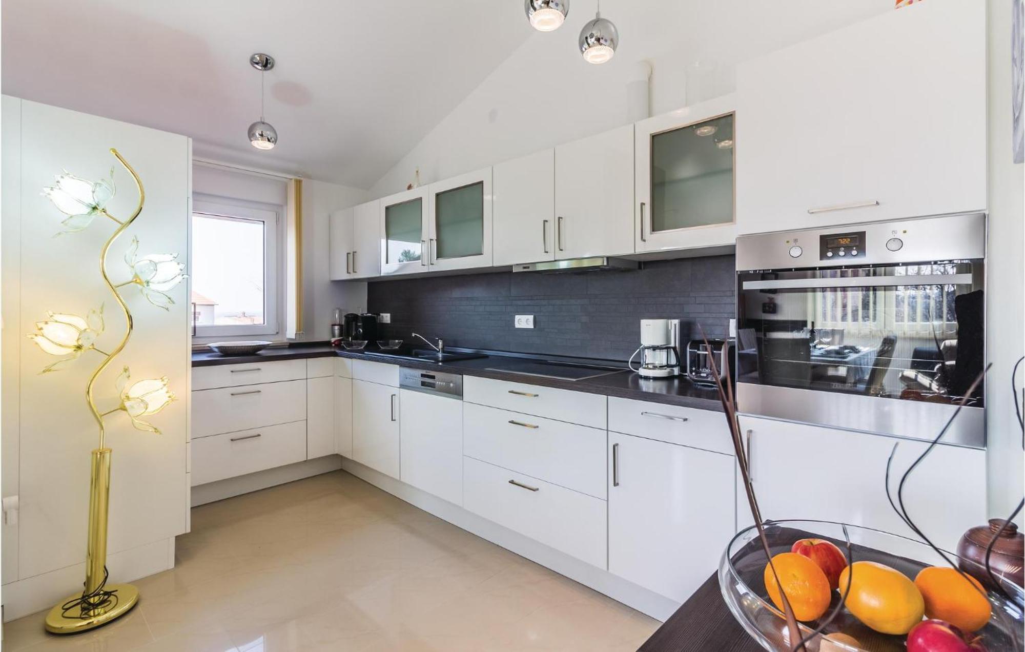Stunning Apartment In Fazana With House Sea View Esterno foto