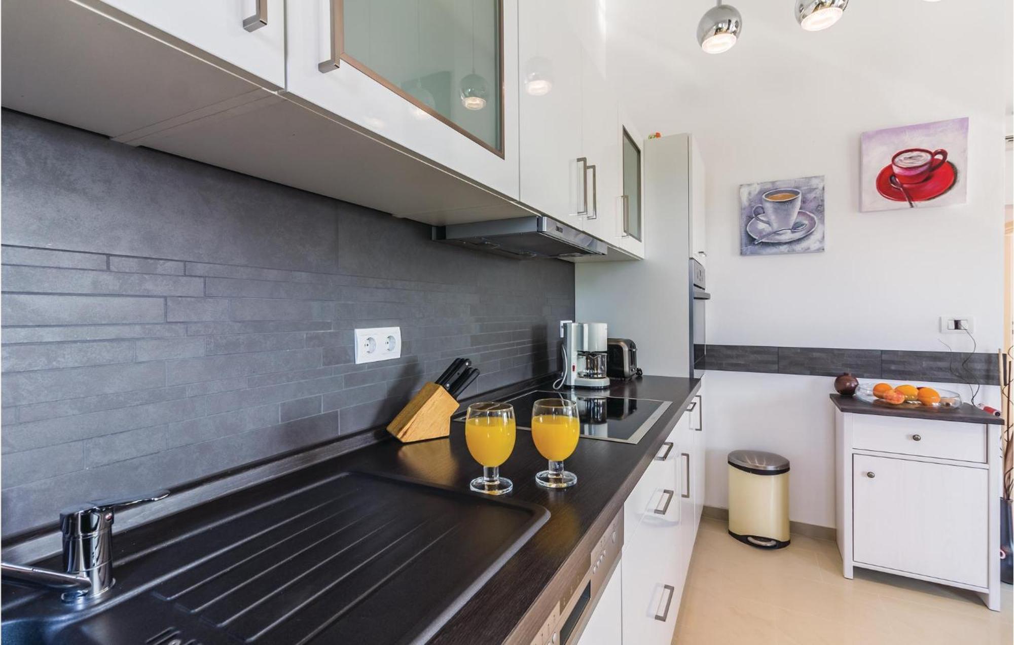 Stunning Apartment In Fazana With House Sea View Esterno foto