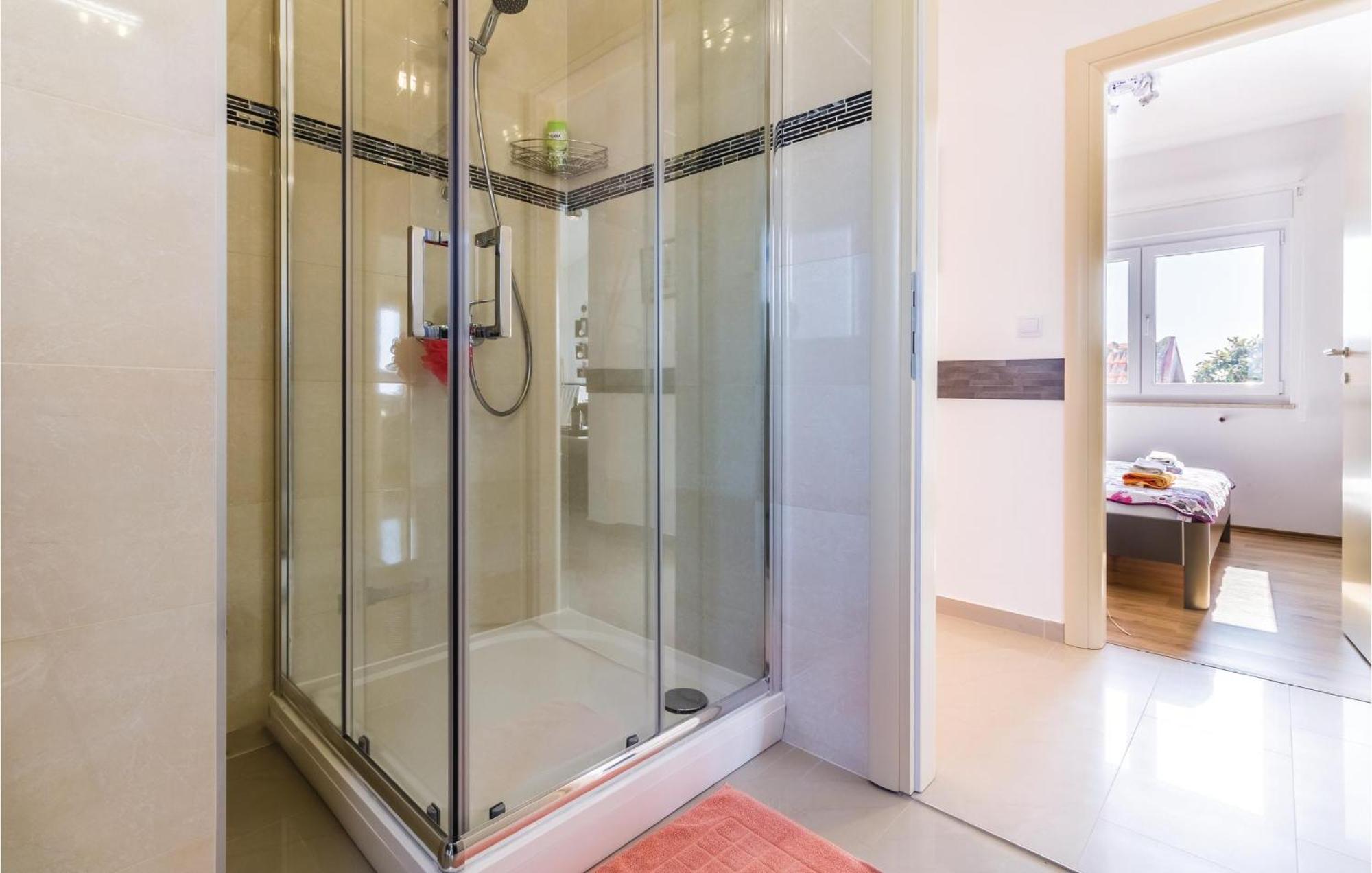 Stunning Apartment In Fazana With House Sea View Esterno foto