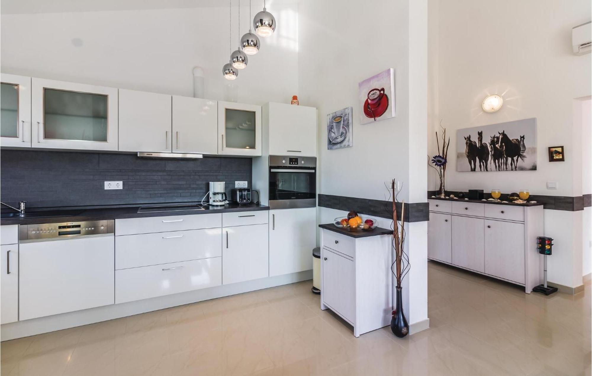 Stunning Apartment In Fazana With House Sea View Esterno foto