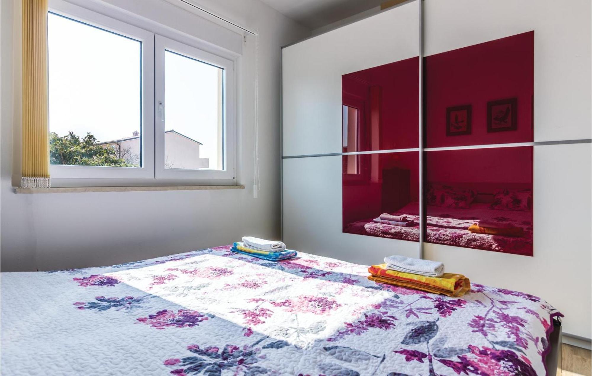 Stunning Apartment In Fazana With House Sea View Esterno foto