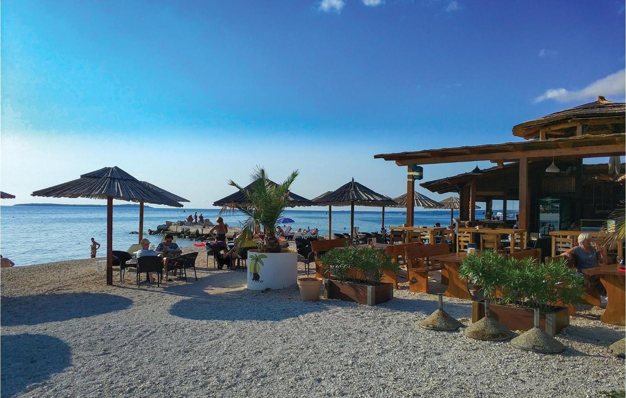 Stunning Apartment In Fazana With House Sea View Esterno foto