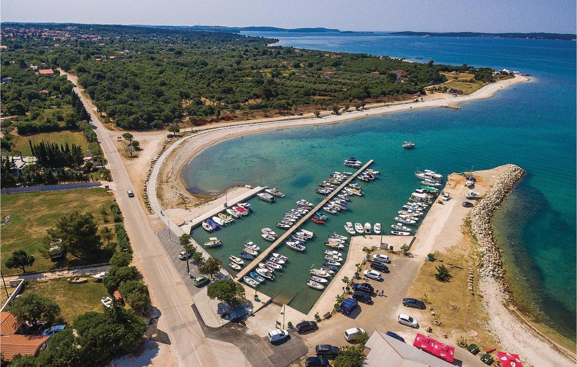 Stunning Apartment In Fazana With House Sea View Esterno foto